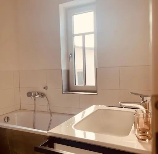 Lichtdurchflutetes Mit Balkon Appartement Sellin (Rugen)