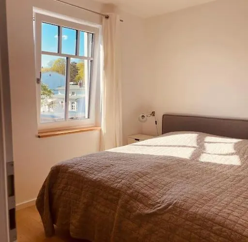 Appartement Lichtdurchflutetes Mit Balkon